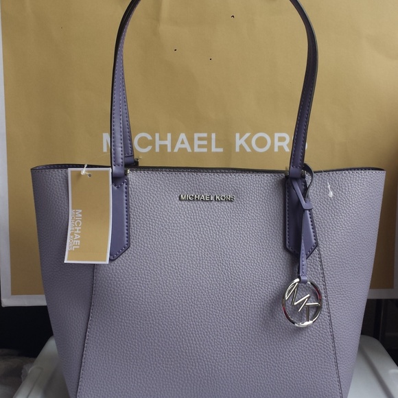 NWT Michael Kors Kimberly Small Bonded Tote Lilac - Picture 5 of 8